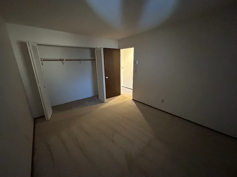 303 10th Ave S #102 — Photo 8