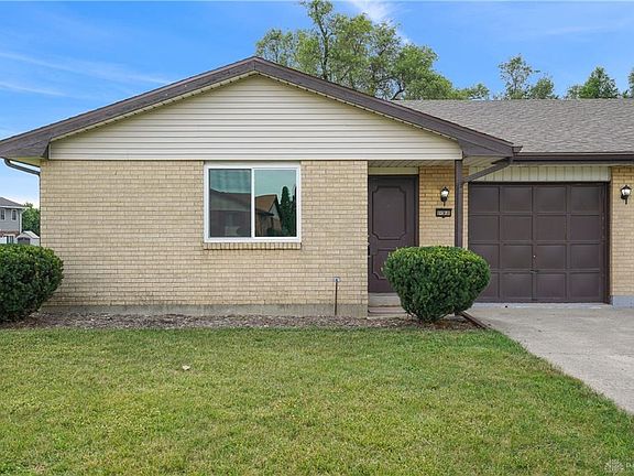 2nd image of 2371 N Knoll Dr