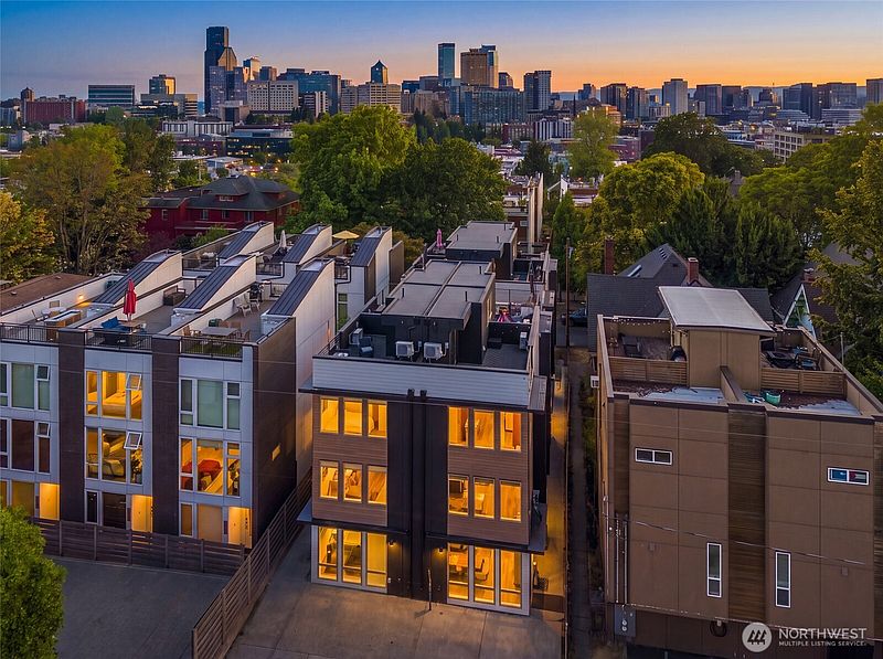 3rd image of 1118 16th Avenue #B