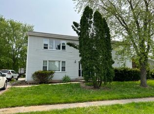 489 Eisenhower St #1, Marengo, IL 60152