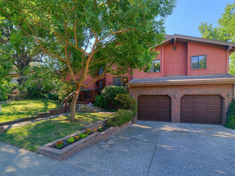 1st image of 8344 Yvonne Way