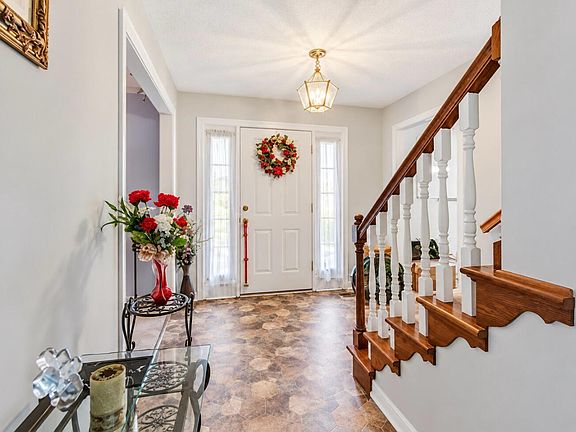 4th image of 1512 Oak Ridge Ct