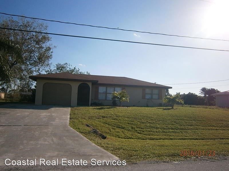 1st image of 626 SW Violet Ave