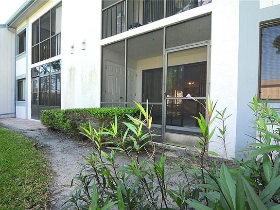 4th image of 307 Martha Ln