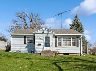 400 Lincoln St, Pella, IA 50219