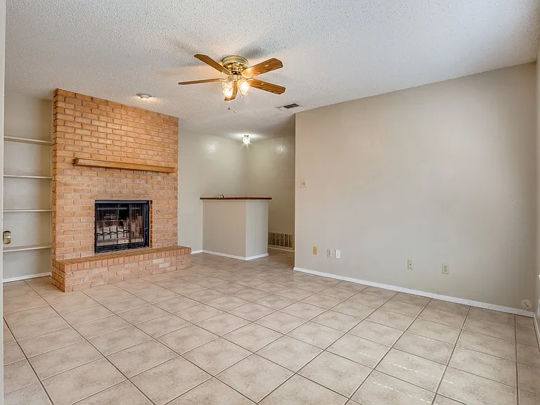 4817 Fletcher Ave — Photo 33