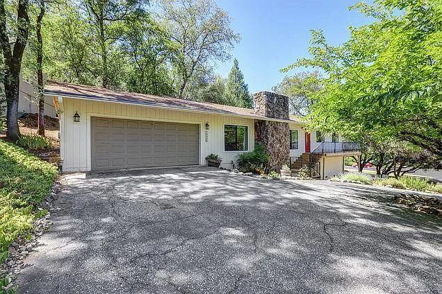 3 bed, 1968 sqft, $2,900 — Photo 4