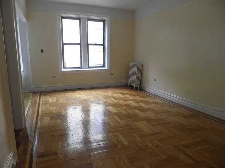 35 Hillside Ave #6I — Photo 4