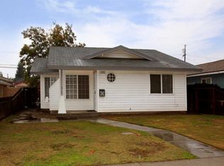 731 Woodworth Ave, Clovis, CA 93612