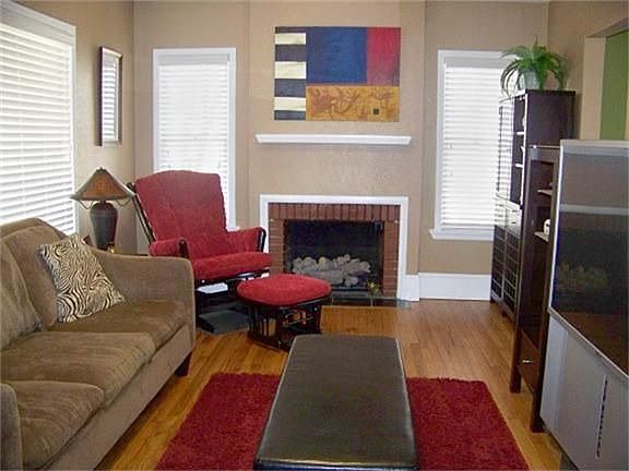 3rd image of 2321 Goldenrod Ave
