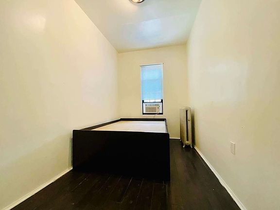 4th image of 1876A Fulton St #2F