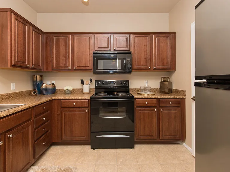 1b1 751 SQFT 1 Bed 1 Bath