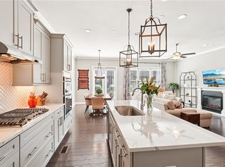 1005 Milhaven Dr, Roswell, GA 30076
