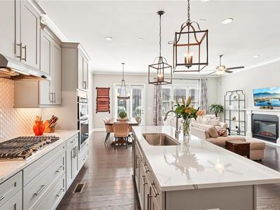 1005 Milhaven Dr, Roswell, GA, 30076