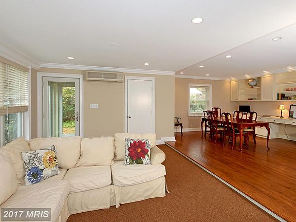 5th image of 9806 E Bexhill Dr