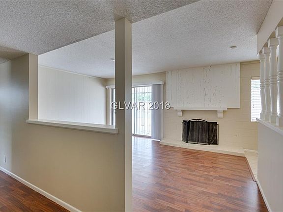 4th image of 2562 Palma Vista Ave