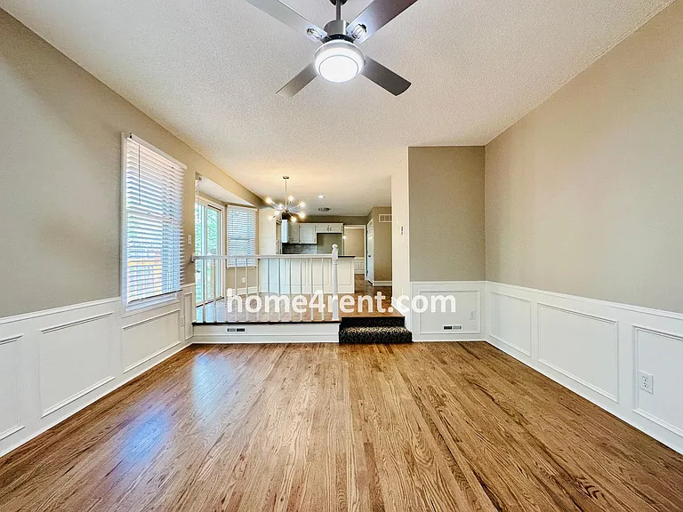 902 Sherman Pkwy — Photo 28