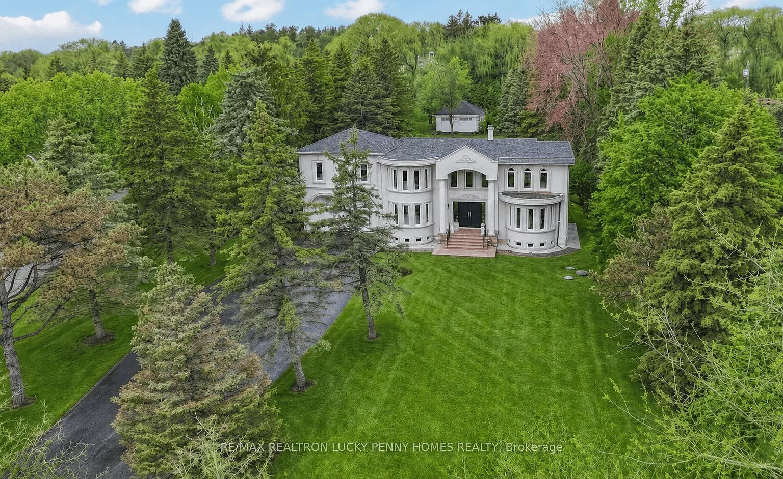5 bed, $8,800 — Photo 2