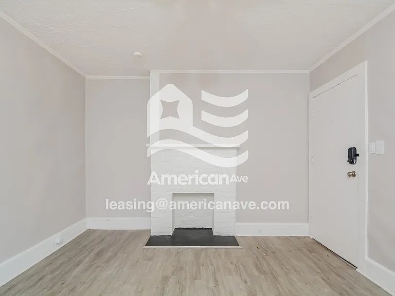 1774800_009_wm_-_bedroom_13322586.jpg