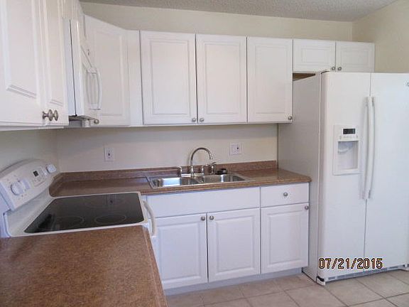 3rd image of 5692 Stonington Way