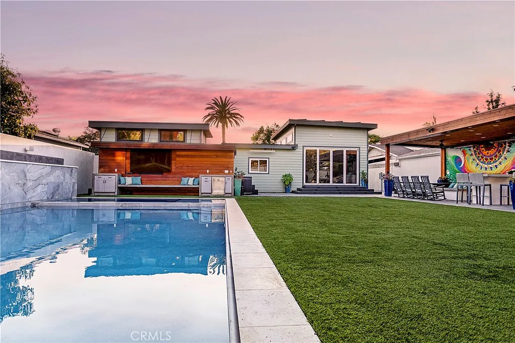 5 bed, 2574 sqft, $30,000 — Photo 1