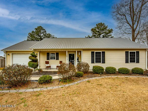 105 Trinity Drive, New Bern, NC 28560