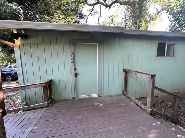 lela737, 737 Leland Ct APT B, Redding, CA 96001