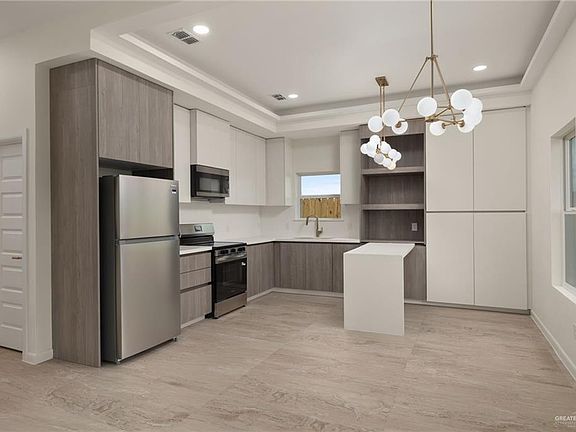 4th image of 1504 Samara Ave #1