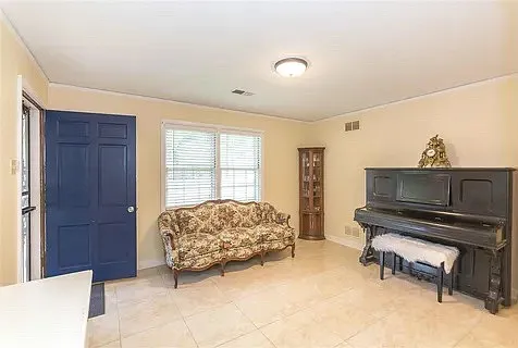 5037 Dee Rd — Photo 11