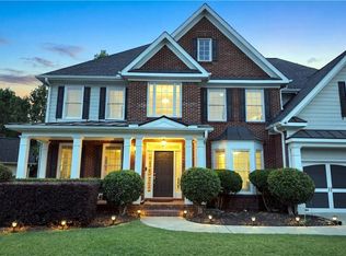 5722 Ashleigh Walk Dr, Suwanee, GA 30024