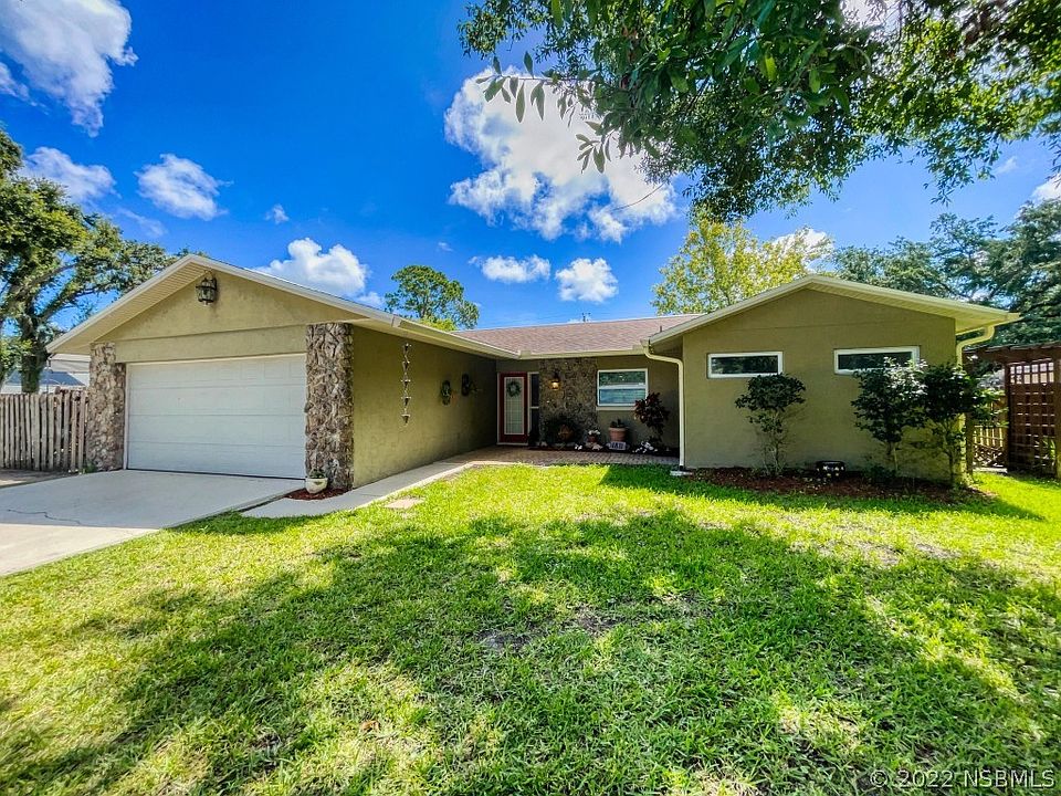 1st image of 1811 Royal Palm Dr