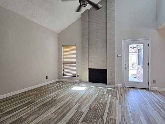 2nd image of 3817 Clover Hill Ln