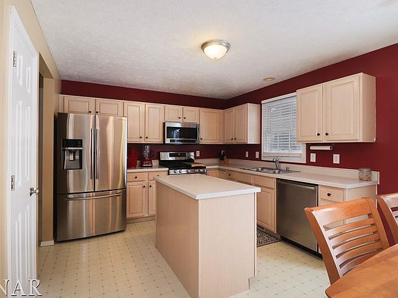 5th image of 3506 Castlemain Dr