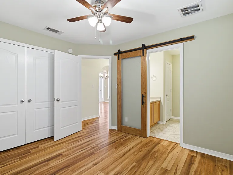 4759 Spears St — Photo 33