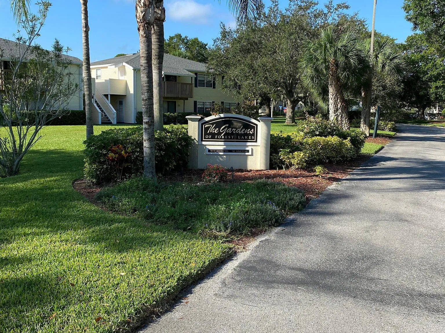 130 Sabal Ct — Photo 3