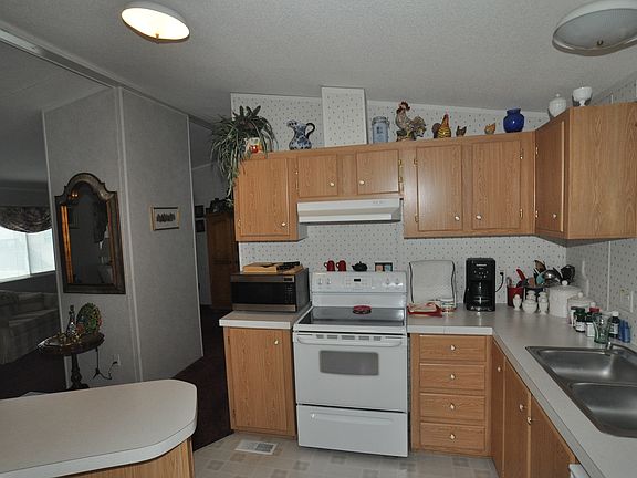 3rd image of 7120 141st Avenue Ct E