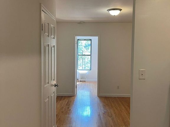 3rd image of 311 E 76th St APT 10