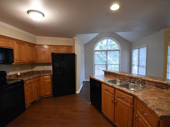 3rd image of 1905 Bethwick Ct
