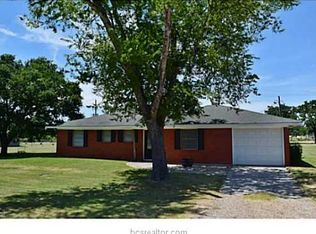 7336 Cleburne St, Iola, TX 77861