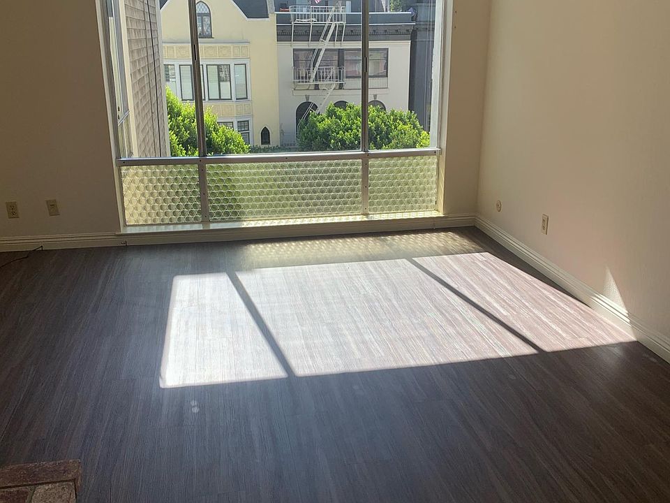 Bright Living Room (street-facing)
