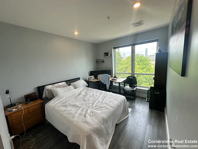 40 B St #509 — Photo 8