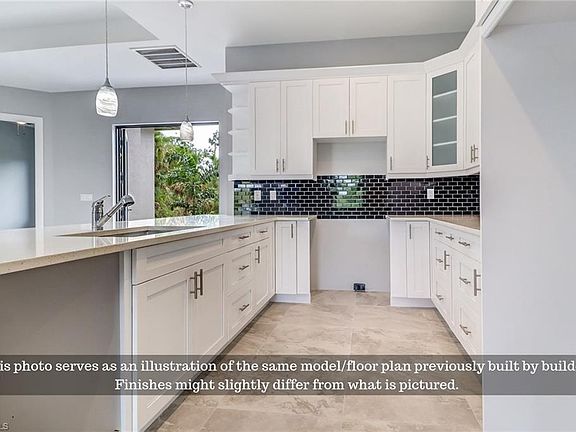 4th image of 2642 18th Ave NE