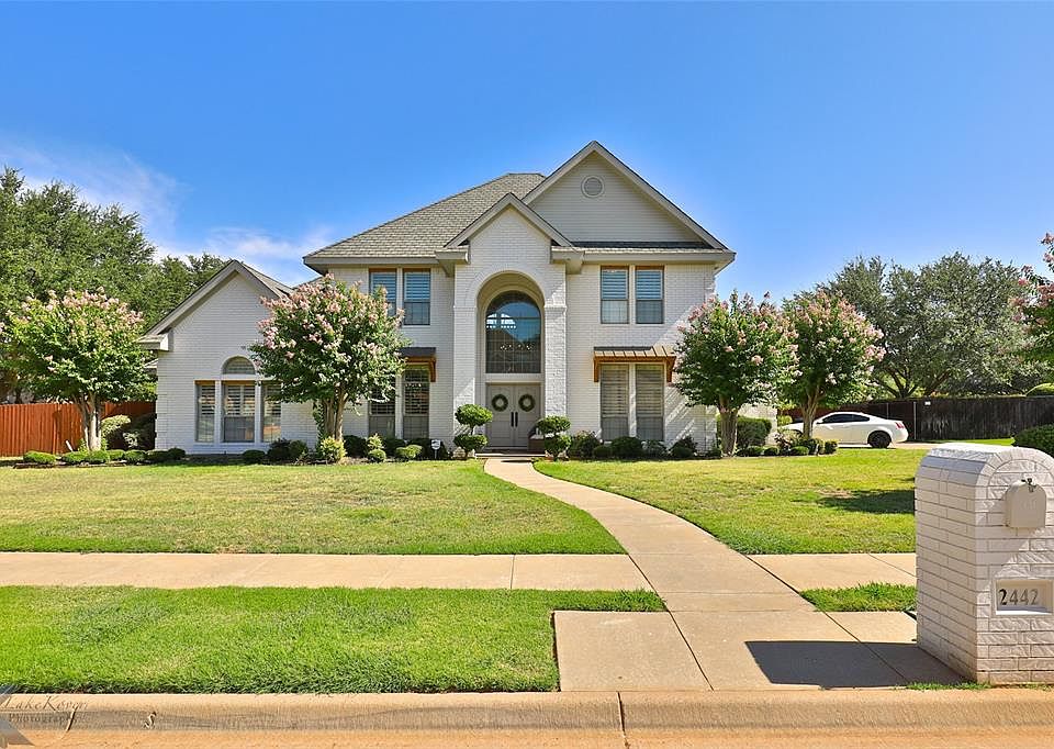 1st image of 2442 Whispering Oaks Ct