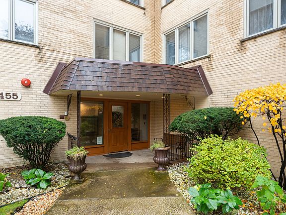2nd image of 6455 W Belle Plaine Ave APT 310