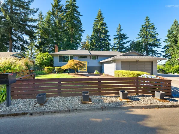 6480 Chessington Ln, Gladstone, OR 97027