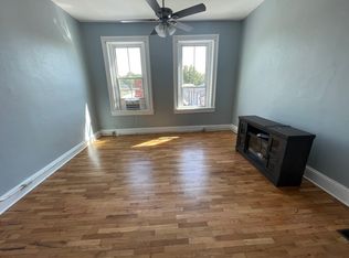 702 1/2 Cherokee St #A, Leavenworth, KS 66048