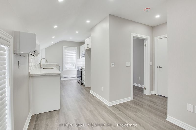 London House for rent - 2 Bedrooms — photo 4