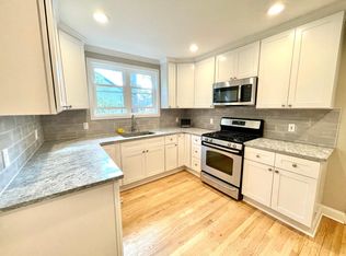 41 Graywood Rd, Port Washington, NY 11050