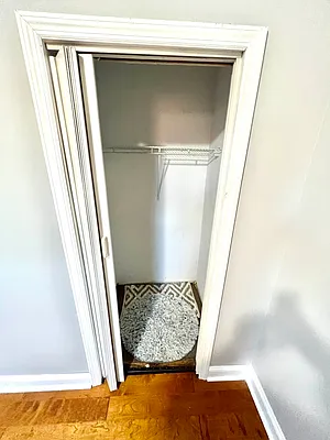 Rented by Amorelli Realty | media 10