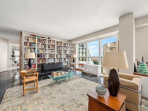 2nd image of 146 W 57th St APT 49A